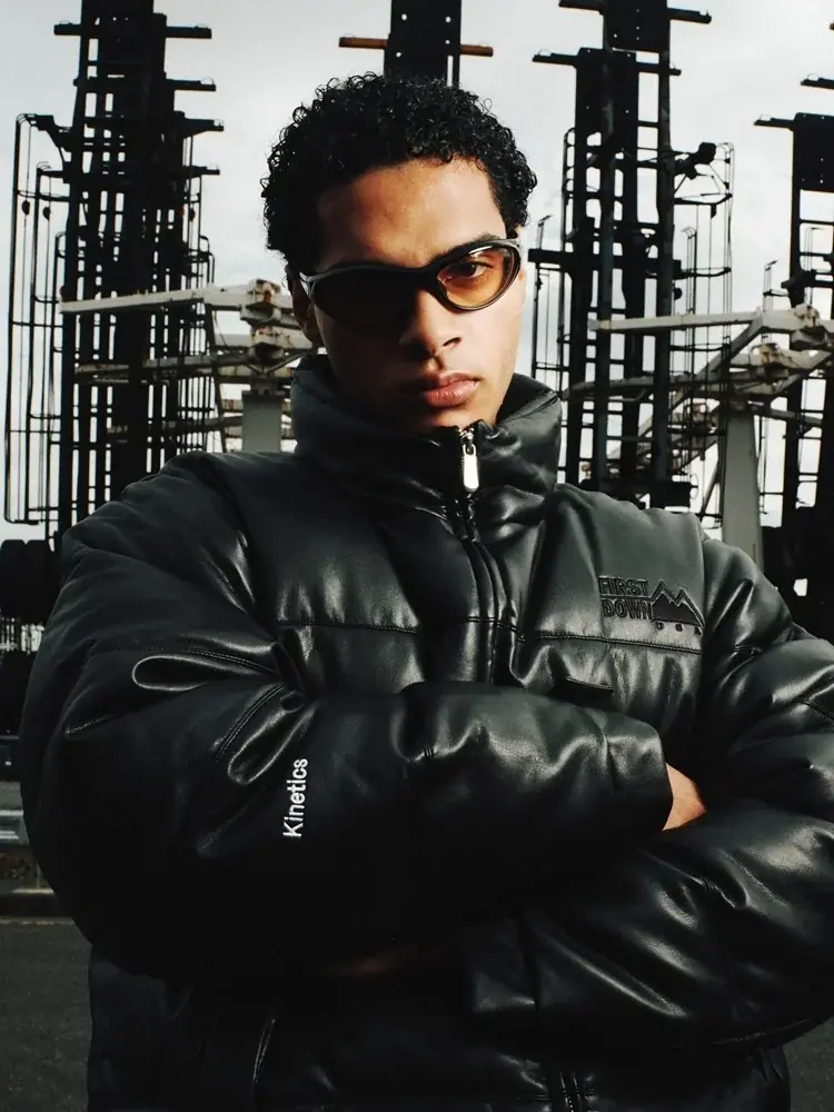 【FIRST DOWN USA × Kinetics】コラボレーション・ダウンジャケットが2025年12月6日(土)より発売開始 画像 2