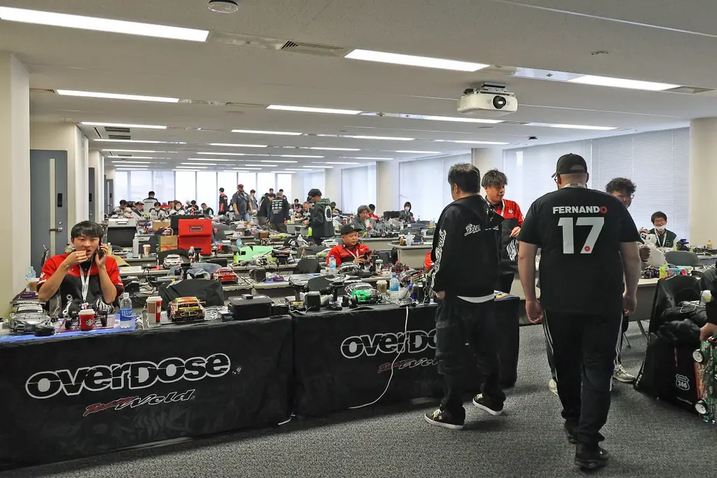 世界約150名が集結！「R.C.D.C WORLD CHAMPIONSHIP 2025　RC DRIFT COMPETITION」初開催 ～中部国際空港のホールでラジコンカー・ドリフト世界一を決定～ 画像 3