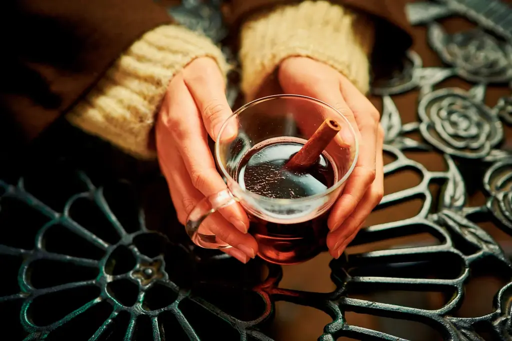 クリスマスマーケットで賑わう「神⼾布引ハーブ園」のレストランやカフェラウンジで「心も体も温まるフェア」を開催中！スイーツを中心とした期間限定メニューが登場。”ほっこり、ゆったり”楽しいひと時を・・・。 画像 17