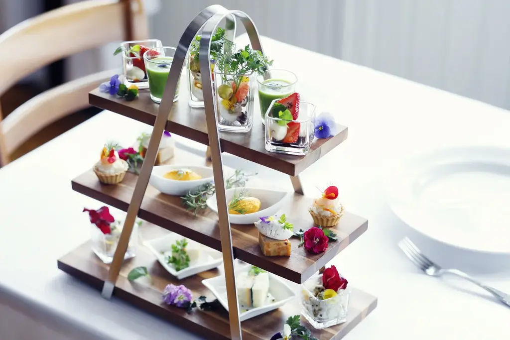 クリスマスマーケットで賑わう「神⼾布引ハーブ園」のレストランやカフェラウンジで「心も体も温まるフェア」を開催中！スイーツを中心とした期間限定メニューが登場。”ほっこり、ゆったり”楽しいひと時を・・・。 画像 21