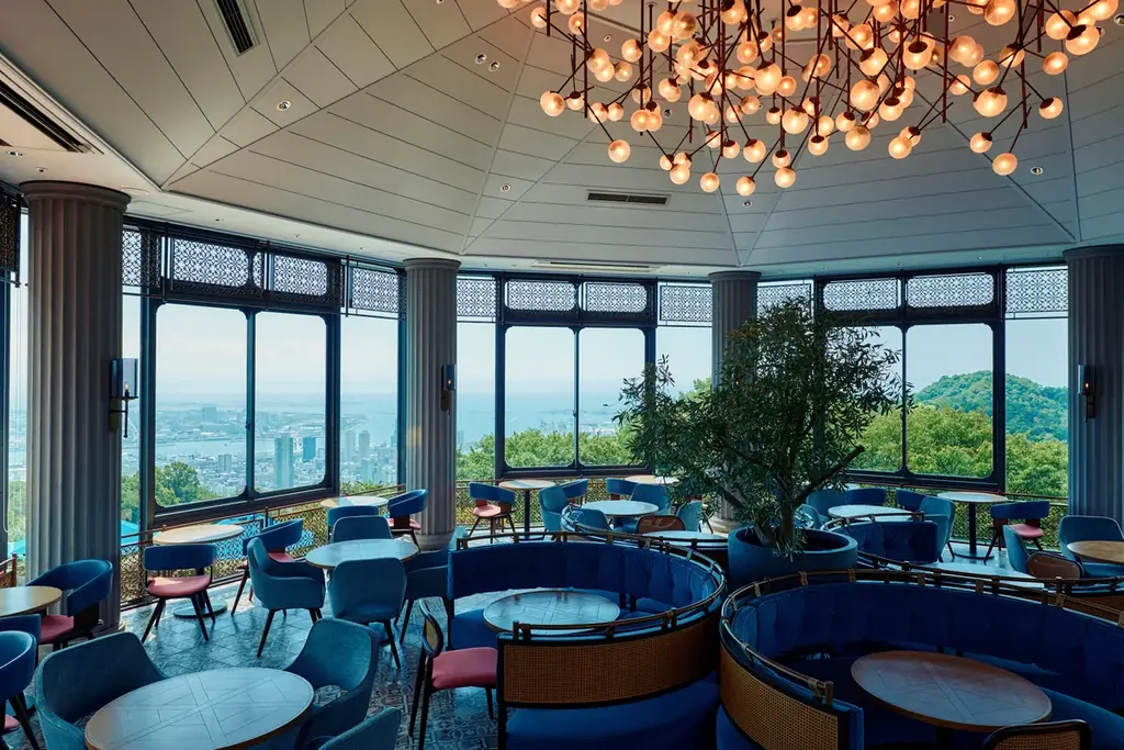 クリスマスマーケットで賑わう「神⼾布引ハーブ園」のレストランやカフェラウンジで「心も体も温まるフェア」を開催中！スイーツを中心とした期間限定メニューが登場。”ほっこり、ゆったり”楽しいひと時を・・・。 画像 6