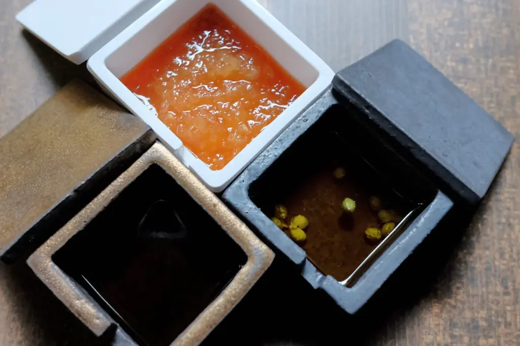 日本初の“発酵×花鍋”フルコースが誕生 |城崎温泉・小林屋、食の多様性に寄り添う新ディナー「発酵 X 花鍋コース」を発売開始 画像 3