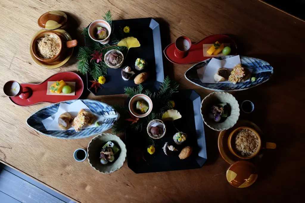 日本初の“発酵×花鍋”フルコースが誕生 |城崎温泉・小林屋、食の多様性に寄り添う新ディナー「発酵 X 花鍋コース」を発売開始 画像 6