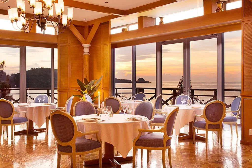 沖縄・西海岸【大人のためのX’masガラディナー】東シナ海を望むエレガントな空間で愉しむ＜フレンチノエル＞＜ノエル琉球＞ 画像 2