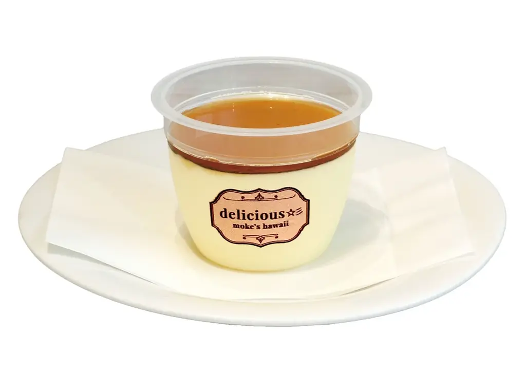 【江の島の新名物】海辺で味わう濃厚ミルクプリン、モケスハワイ 江の島店より新登場！ 画像 2