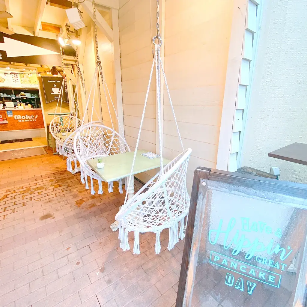 【江の島の新名物】海辺で味わう濃厚ミルクプリン、モケスハワイ 江の島店より新登場！ 画像 5