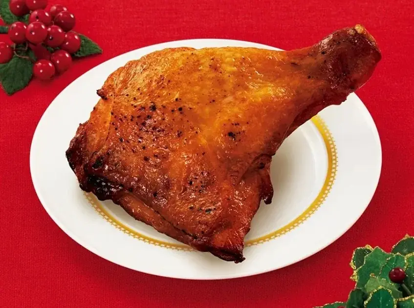 BE:FIRSTがファミマのチキンを頬張る！賑やかなクリスマスパーティーを開催新CM『ファミマ×BE:FIRST クリスマスチキン』篇12月9日（火）放映開始最新曲「街灯」がタイアップソングに決定！ 画像 12