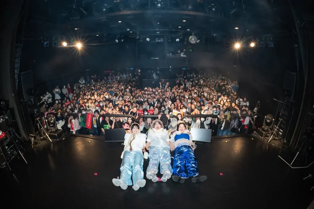 【イベントレポート】MyM、初のクリスマスイベントで冬にピッタリのライブを披露　サプライズで2周年イベント発表も 画像 1