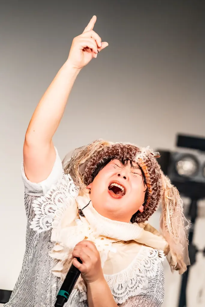 【イベントレポート】MyM、初のクリスマスイベントで冬にピッタリのライブを披露　サプライズで2周年イベント発表も 画像 4