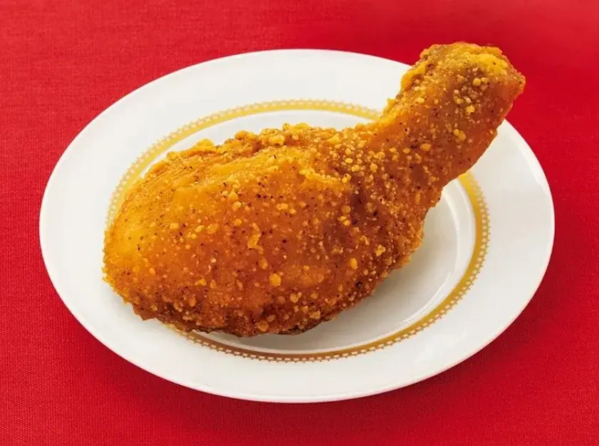 いよいよクリスマス目前！リッチな数量限定フレーバー「ファミチキ　黒トリュフ味」を12月9日（火）発売！骨付きチキン2種類も12月17日（水）から発売 画像 3