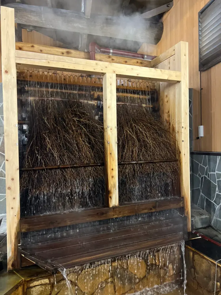 創業100年のひょうたん温泉が『源泉十割』を商標登録