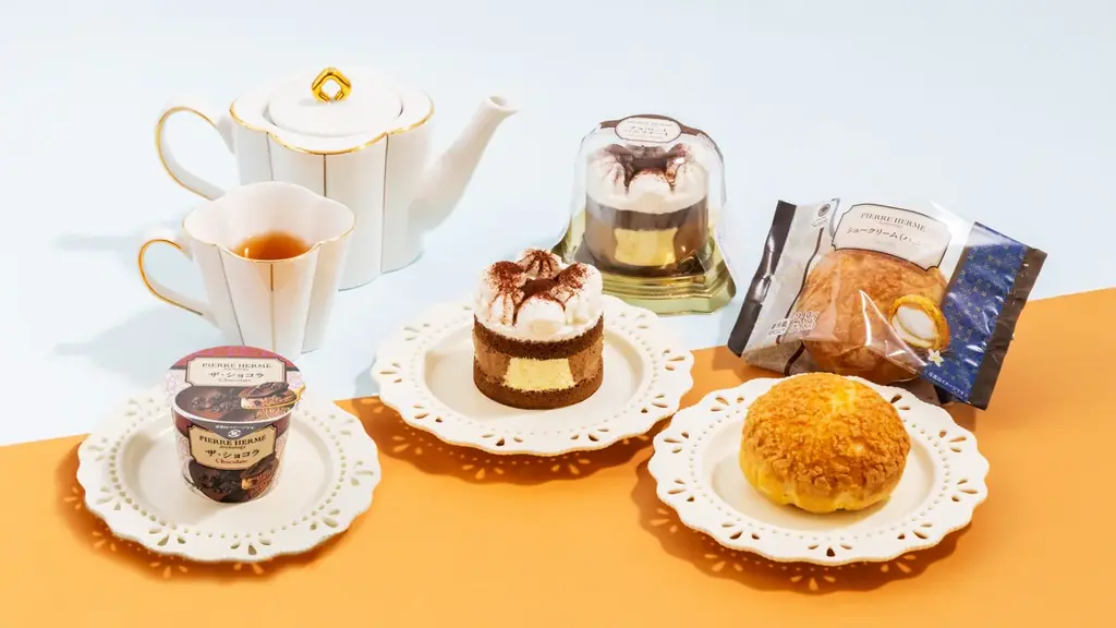 「ピエール・エルメ アンソロジー」監修シリーズ第3弾シリーズ初のとっておきを彩るご褒美アイスに加えてバニラシュー、クリスマスに向けたおひとりさま用ケーキも登場！～12月9日（火）から順次発売～ 画像 1