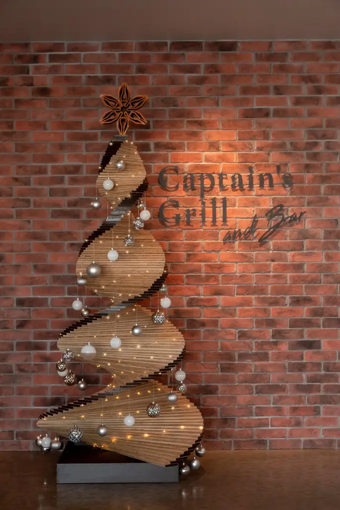 【川崎キングスカイフロント東急REIホテル】サステナブルなクリスマスツリーが登場！ 画像 2