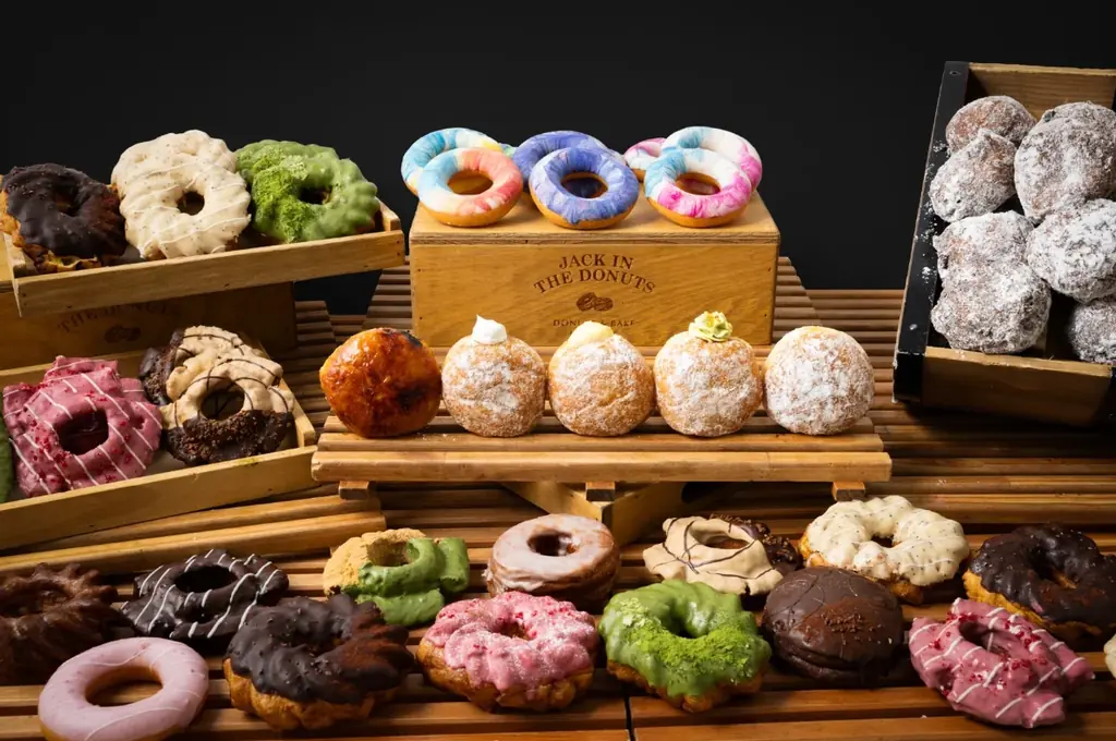 『JACK IN THE DONUTS』が”好きなドーナツ10個選べる”お得な祝袋を12月26日（金）より数量限定で販売開始 画像 5