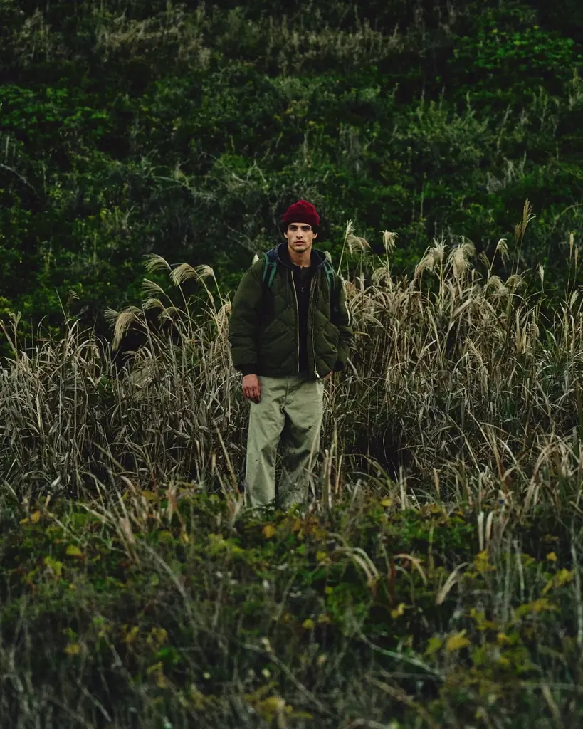 「AVIREX」からアメリカを代表するアウトドアブランド「Eddie Bauer」とのスペシャルエディションが発売！ 画像 2