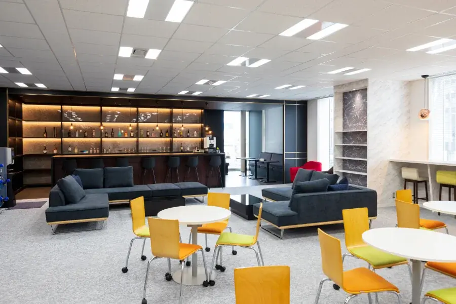 【CBTソリューションズ】堀江貴文氏のYouTube生配信番組『#それどう -ホリエモンのそれってどうなの！？』の撮影にオフィスを提供 画像 3