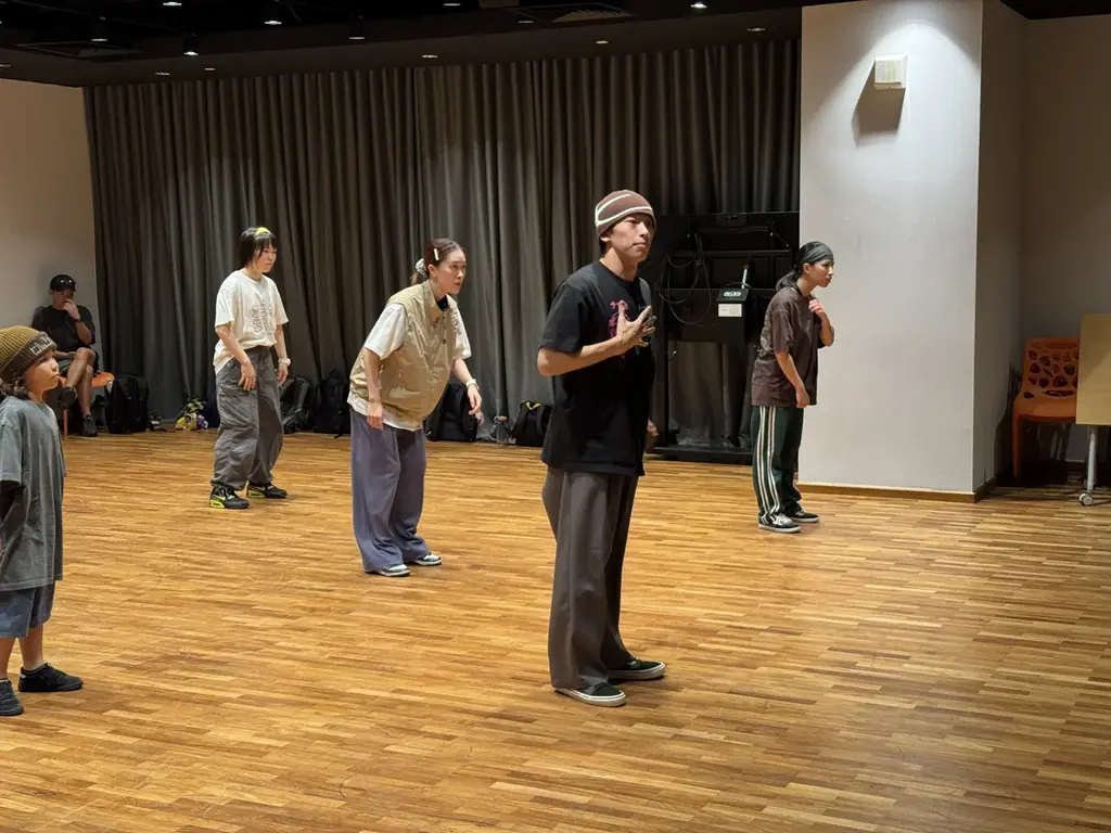 アニソンダンスバトルの最高峰「あきばっか〜の」シンガポール初開催が大盛況のうちに終幕！世界ベスト4の「龍と勇太」が優勝し日本通算４連覇を達成。世界を熱狂させるアニソンダンスの新章が開幕。 画像 17