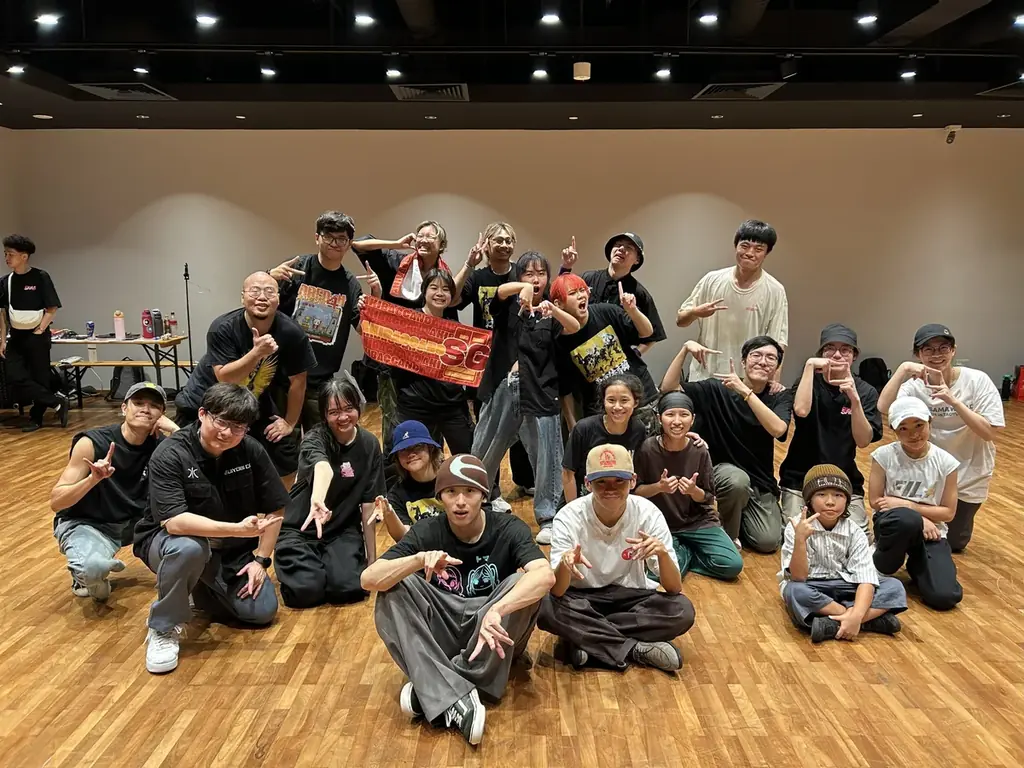 アニソンダンスバトルの最高峰「あきばっか〜の」シンガポール初開催が大盛況のうちに終幕！世界ベスト4の「龍と勇太」が優勝し日本通算４連覇を達成。世界を熱狂させるアニソンダンスの新章が開幕。 画像 21