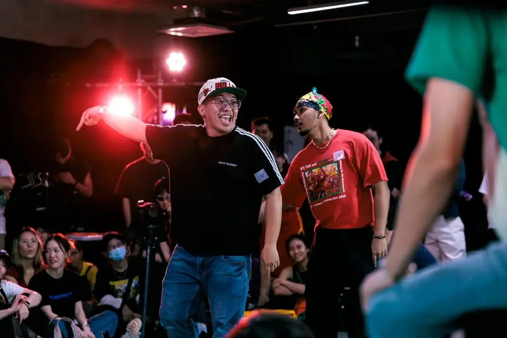 アニソンダンスバトルの最高峰「あきばっか〜の」シンガポール初開催が大盛況のうちに終幕！世界ベスト4の「龍と勇太」が優勝し日本通算４連覇を達成。世界を熱狂させるアニソンダンスの新章が開幕。 画像 9