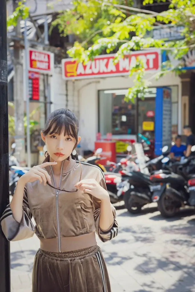 “令和の美脚クイーン”波崎天結（はざき あゆ）が2nd写真集『丸みの誘惑』を2026年1月30日（金）に発売！ 画像 7