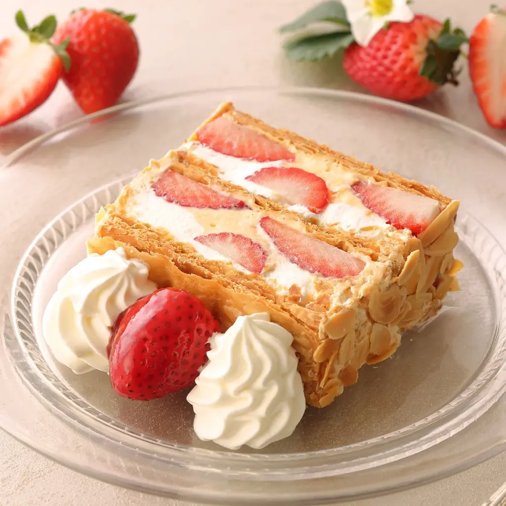 【キハチ 青山本店】苺が美味しい季節だけ！キハチを代表する「ナポレオンパイ」と旬の苺ふんだんに盛り込んだアフタヌーンティーが「いちごさん」を主役に新登場 画像 6