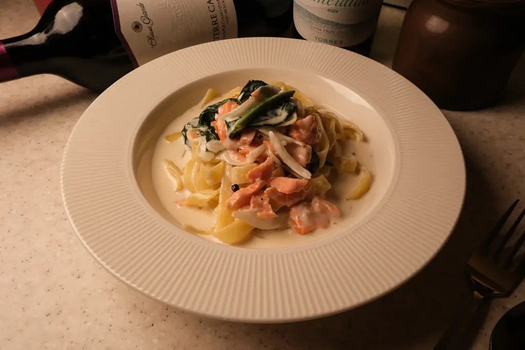 仙川がイタリアの台所に。野菜ソムリエ厳選の新鮮野菜を使った本格石窯ピッツァと生パスタ、「ボナペティート・パパ」12月9日オープン。 画像 4