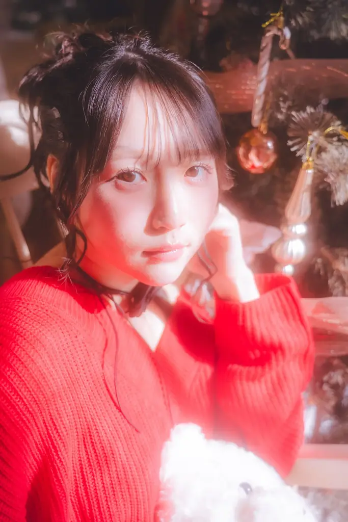 “冬のちょいクセガーリー” を彩るクリスマス新ビジュアル公開 画像 3
