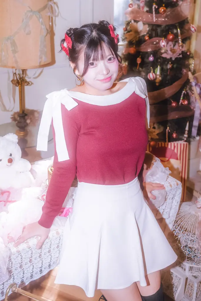 “冬のちょいクセガーリー” を彩るクリスマス新ビジュアル公開 画像 5