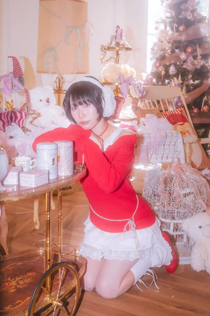 “冬のちょいクセガーリー” を彩るクリスマス新ビジュアル公開 画像 8