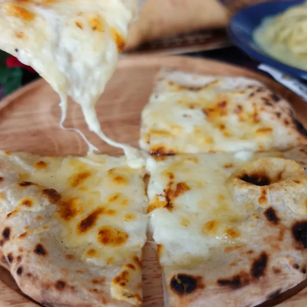 大阪・都島“揚げピザ”専門店が、受験・勝負シーズンを応援する縁起ピザ5枚セット「運をアゲる応援ピザBOX」を期間限定で通販開始 画像 4