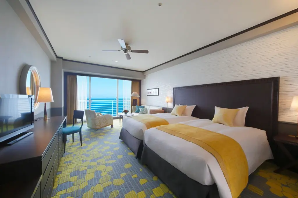 プロポーズや大切な記念日におすすめのアニバーサリーステイ　びわ湖に臨む客室で過ごす特別なひとときに　カップルの幸せを祝福するタオルアートがついた宿泊プランを販売 画像 3