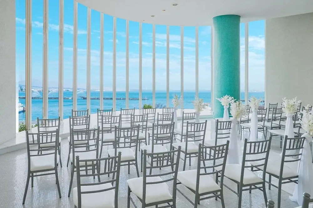 プロポーズや大切な記念日におすすめのアニバーサリーステイ　びわ湖に臨む客室で過ごす特別なひとときに　カップルの幸せを祝福するタオルアートがついた宿泊プランを販売 画像 7