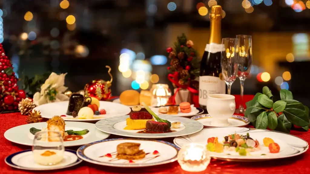 【 釧路プリンスホテル】ホテル館内にて「クリスマス装飾2025」を実施　—装飾・ランチブッフェ・ディナー・ケーキで特別な季節を演出 —　2025年12月25日（木）まで 画像 4