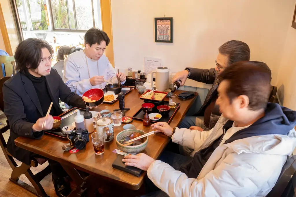 演歌一族・木村家による新しいバラエティ番組『木村ファミリーみだれ旅～予定調和はキライです～』を1/24(土)21:30よりチャンネル銀河で放送決定！ 画像 3