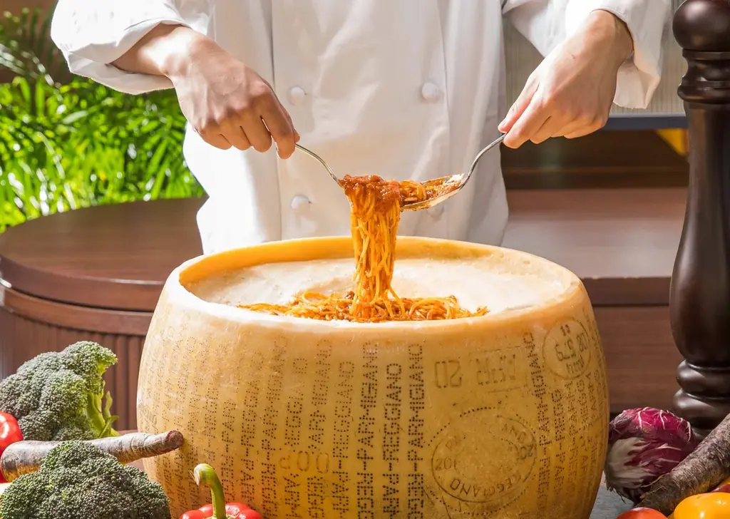 【吉祥寺エクセルホテル東急】苺に恋する水曜日 苺をテーマにした夜のスイーツブッフェを3か月水曜限定で開催！ 画像 4