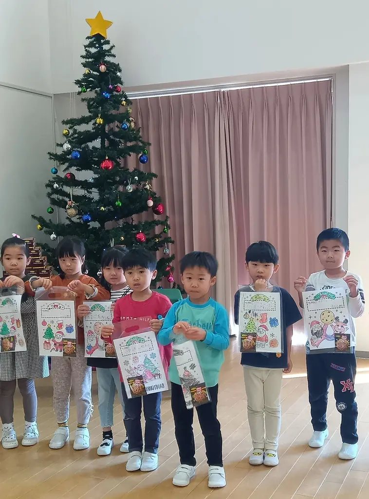 イトウ製菓、園児79名と実施　クッキーで学ぶクリスマス