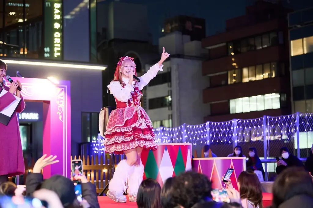 東京・渋谷に新たなクリスマスマーケット誕生！「Shibuya Christmas Market 2025」イルミネーション点灯式第二弾ゲストとして、しなこが登場！ 画像 4