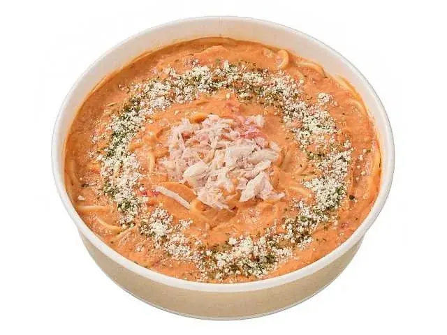 “手軽に豪華”なクリスマスをセブン‐イレブンで！「チーズ好きのための白いポテトサラダ」や「炭火焼きローストチキンレッグ」、大人気の「金のマルゲリータ」も進化して登場 画像 9