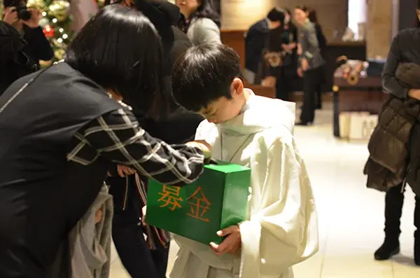 【ホテルメトロポリタン エドモント】「暁星(ぎょうせい)小学校聖歌隊」によるクリスマス チャリティーコンサートを開催 画像 4