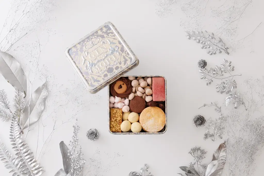 【パティスリー GIN NO MORI】冬だけの濃厚アソート「プティボワ Winter」｜森の素材×ショコラを楽しむ限定缶にミニサイズが新登場。 画像 4