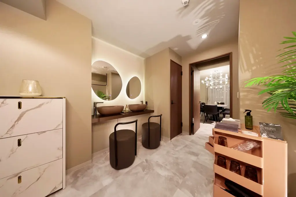 大阪・関西万博で話題集めた「人間洗濯機」がミナミのホテルに「道頓堀クリスタルホテルⅢ」で12月10日より国内最速で稼働開始 画像 3