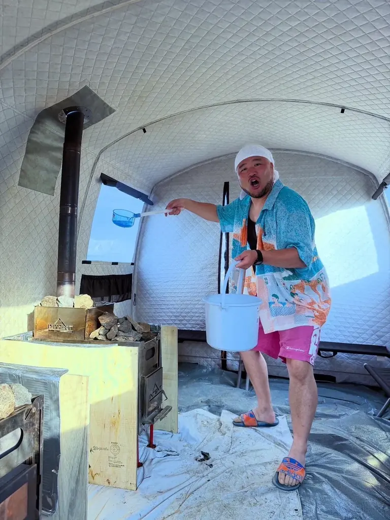 前回大好評！温泉バルコニーKing&Queenにて第２回開催決定！“頂マーラータンから抽出した和漢精油”を使った特別な熱波体験！熱波師としてスペシャルゲストも登場！食堂では頂マーラータンを好評販売中！ 画像 4