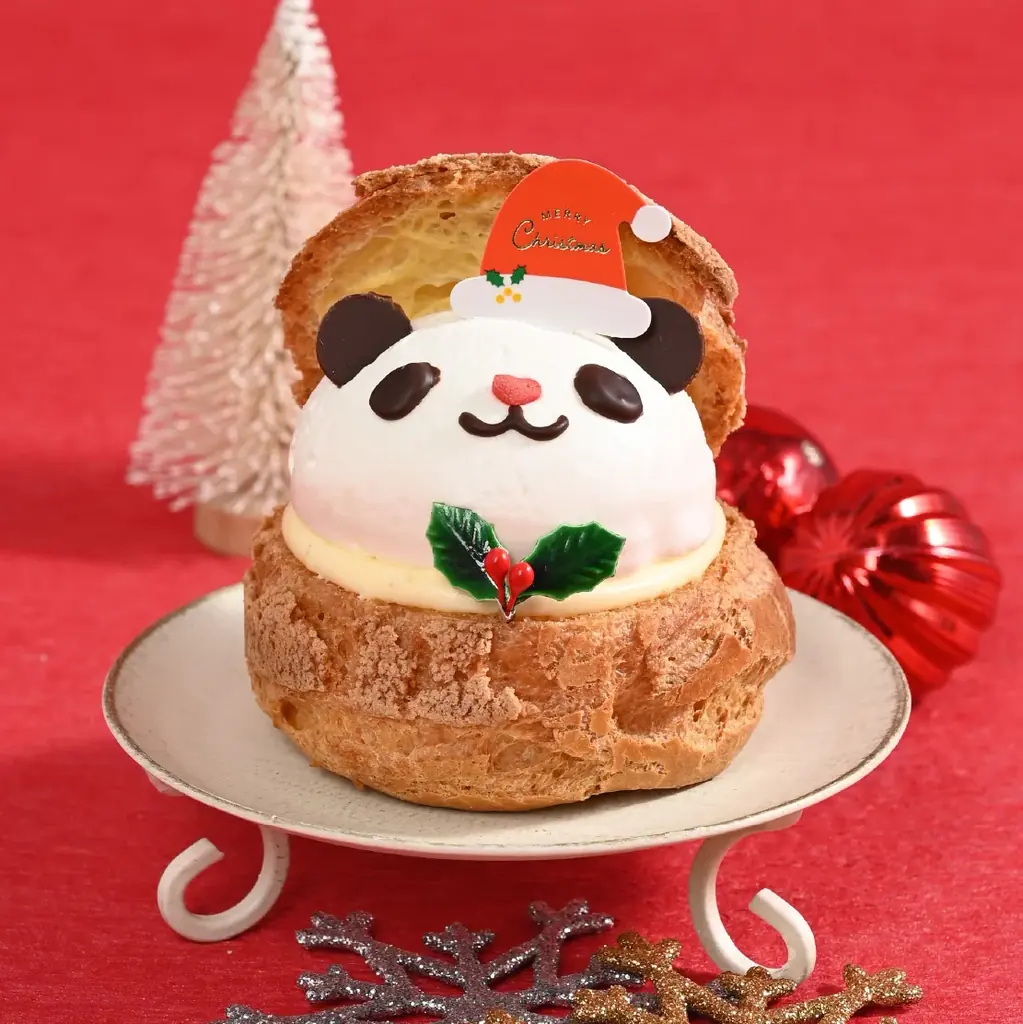 【椿屋珈琲・ダッキーダック】可愛らしいパンダがトナカイとサンタに大変身！ 画像 4