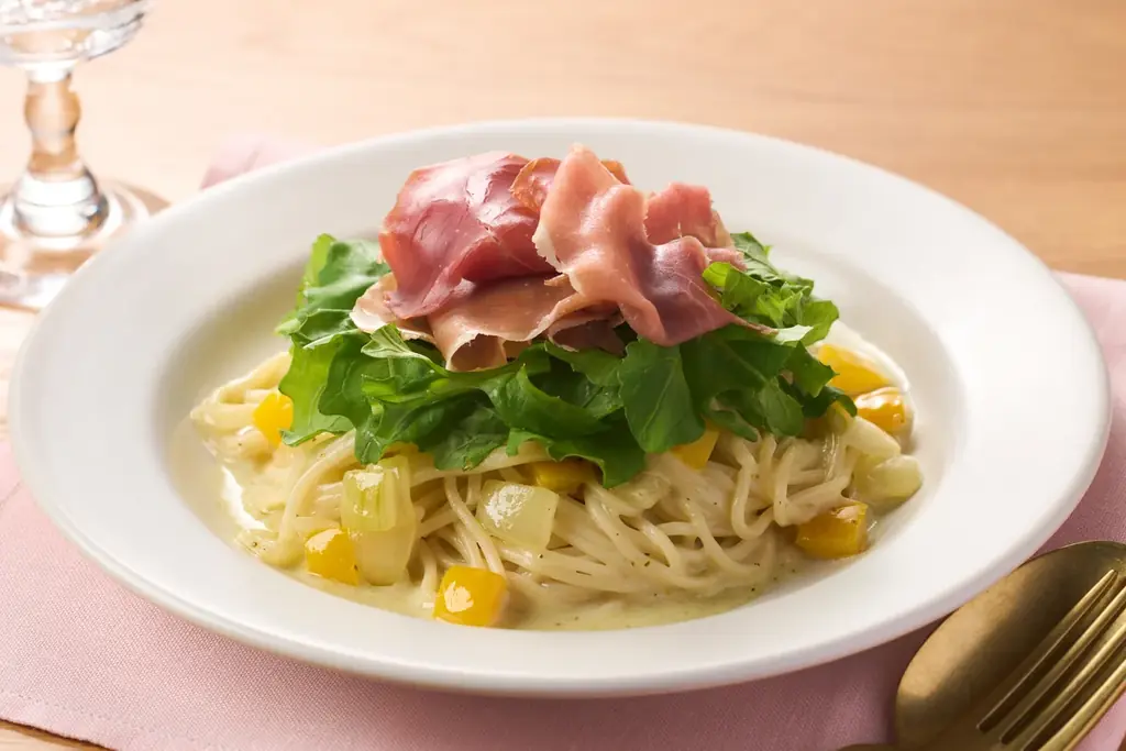 【食物繊維は最大約5倍※1】Oisixのオリジナル麺　日清製粉が開発協力　ふだんのメニューとして食べるだけで”腸内細菌“に嬉しいミールキット3種新発売 画像 2