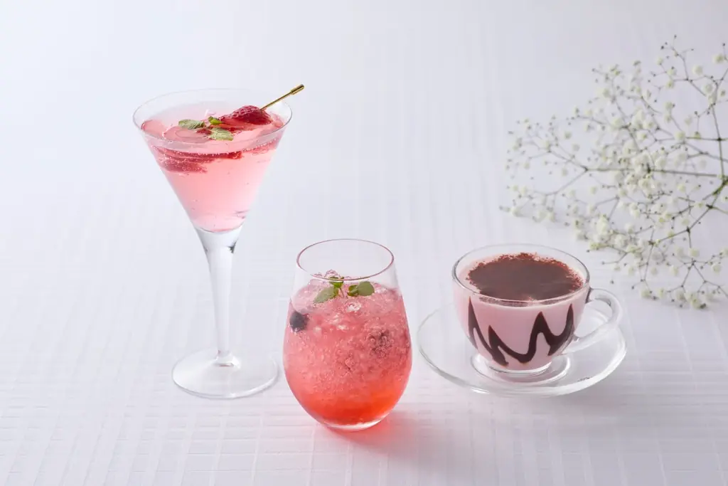 まるで春のガーデンパーティ！五感でいちごを楽しむ「ストロベリースイーツブッフェ」を開催。伝統レシピの王道スイーツから目の前で仕上げる”体験型”クレープ、トレンドの焼きドーナツまで贅沢に堪能。 画像 14