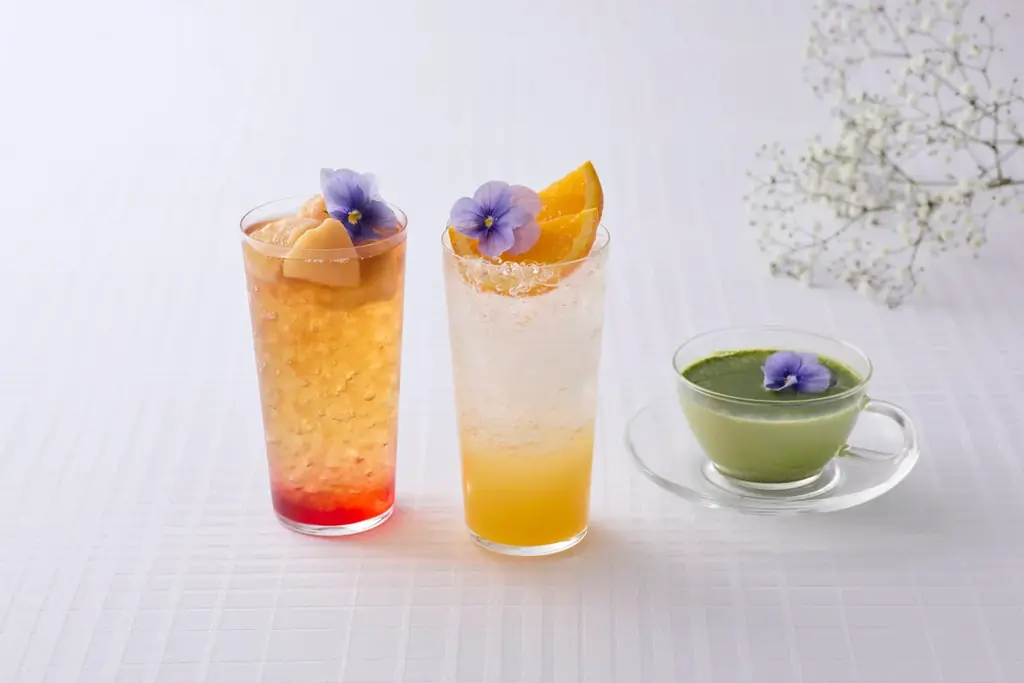 まるで春のガーデンパーティ！五感でいちごを楽しむ「ストロベリースイーツブッフェ」を開催。伝統レシピの王道スイーツから目の前で仕上げる”体験型”クレープ、トレンドの焼きドーナツまで贅沢に堪能。 画像 15