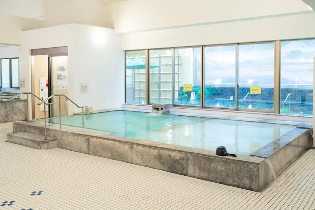 【新宿天然温泉テルマー湯】全てのシャワーヘッド&ドライヤーを高級製品にアップグレード！ 画像 14