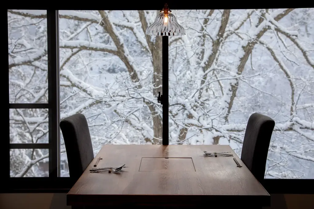 太宰治も訪れた宿で【100年の歴史を歩く】館内ツアー開始《避暑だけでない》蓼科の冬の魅力を、全国に伝える創業百年・老舗宿の挑戦 画像 12