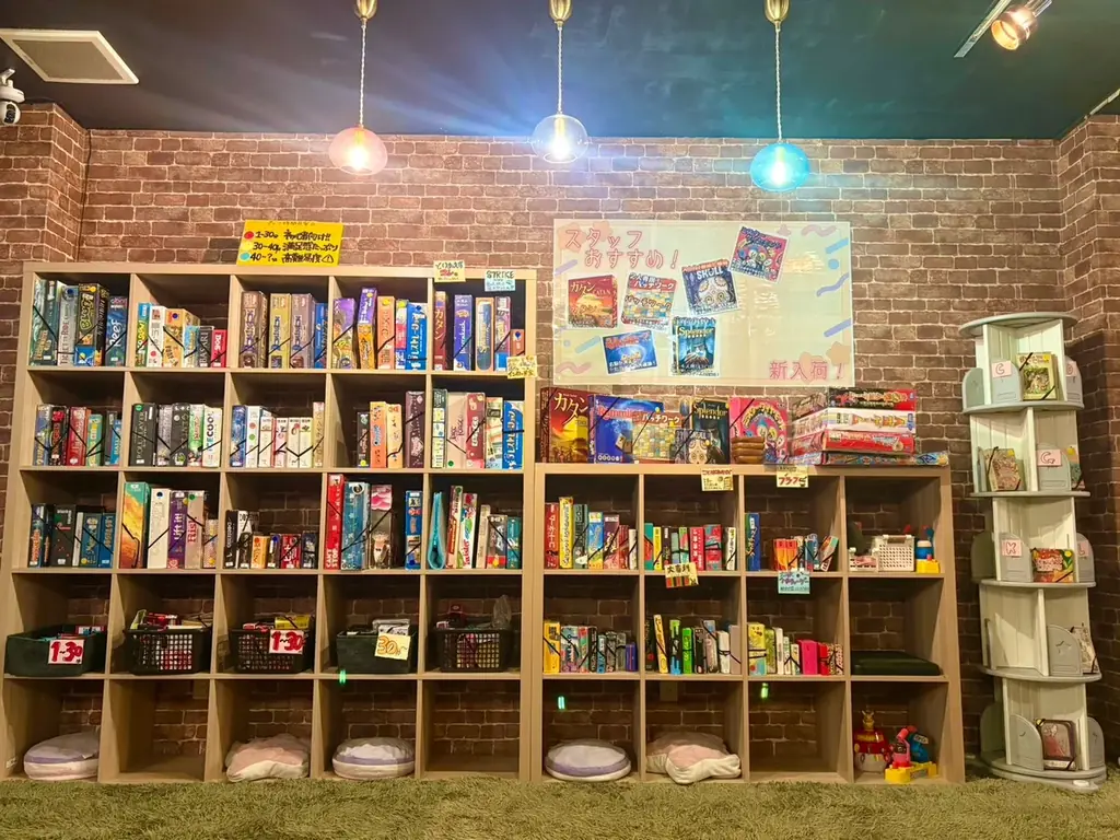 ボードゲームバーGeeBee 10周年リニューアルオープン記念キャンペーン実施！！期間限定で平日通常チャージ料金が無料に！ 画像 3