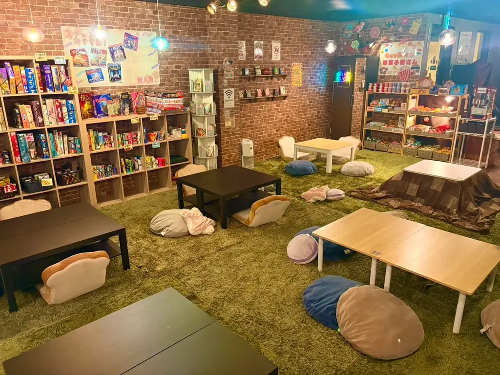 ボードゲームバーGeeBee 10周年リニューアルオープン記念キャンペーン実施！！期間限定で平日通常チャージ料金が無料に！ 画像 5